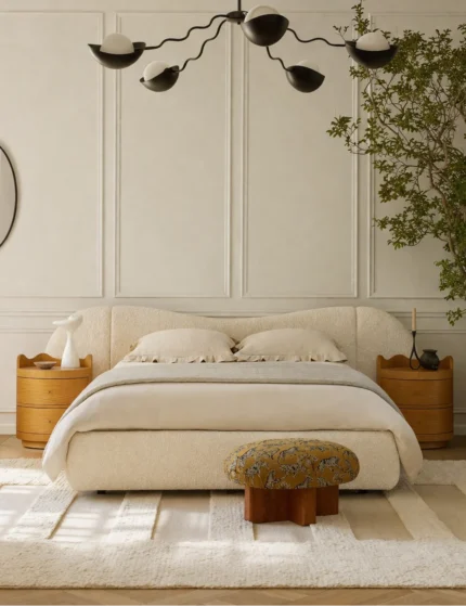 Isabelle Bouclé Bed